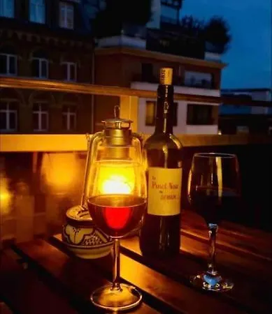 דירה Cosy With Sunny Balcony *